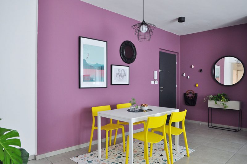 תמונה ממוסגרת בפינת אוכל