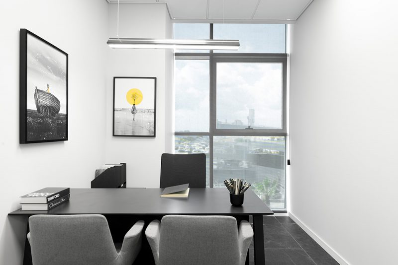 סט תמונות ממוסגרות למשרד